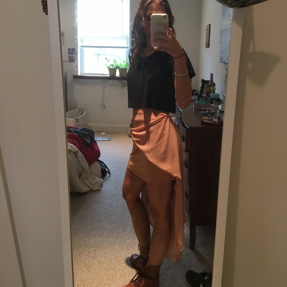 Meet your Posher, Maya - Picture 2 of 4